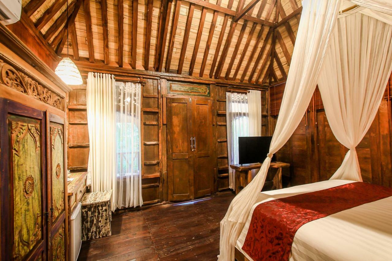 Keramas Sacred River Retreat Resort And Villa Exterior photo