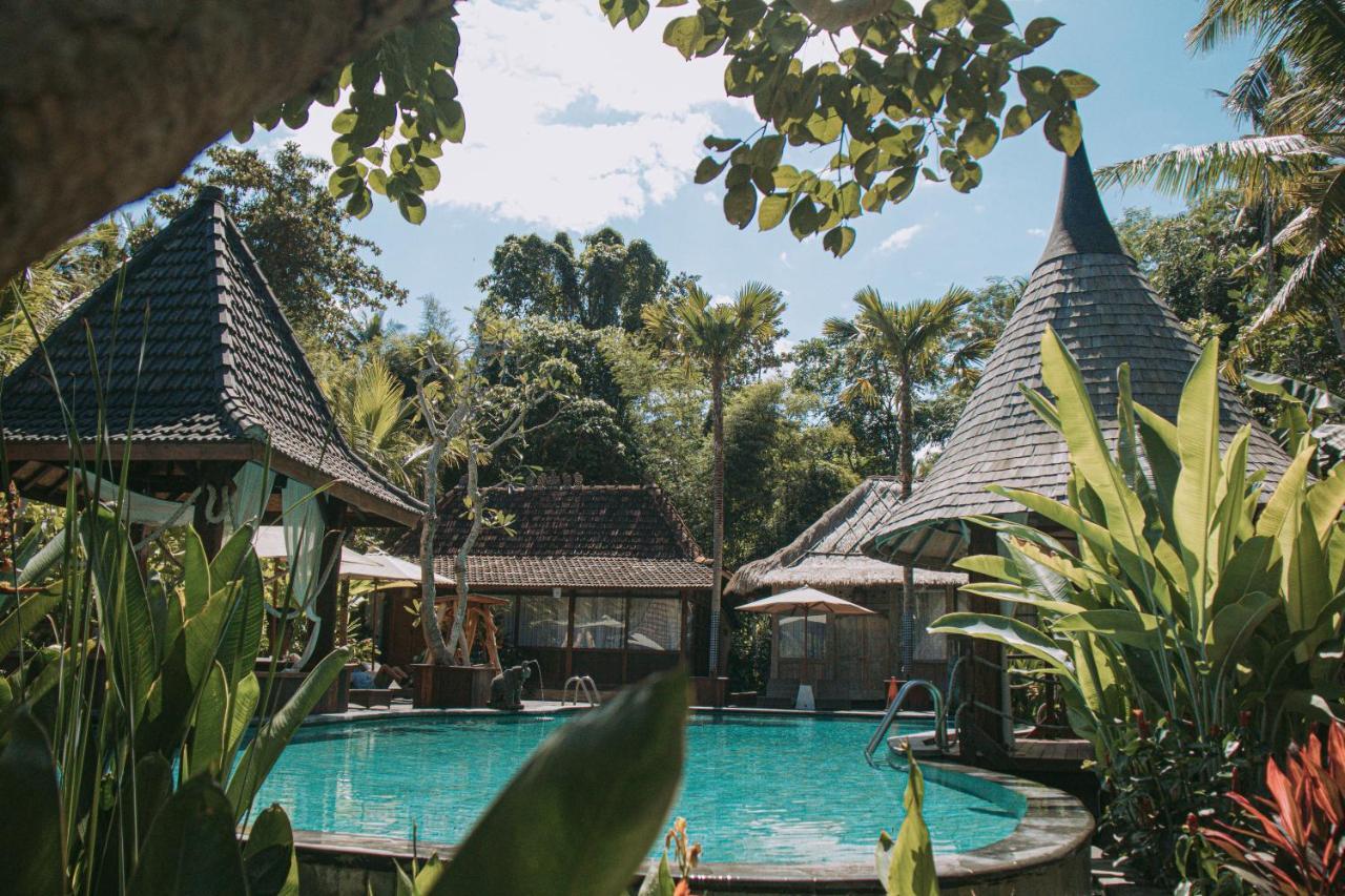 Keramas Sacred River Retreat Resort And Villa Exterior photo